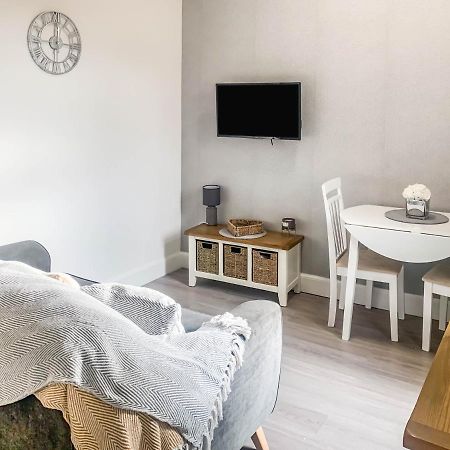 The Rosebery Retreat By The Castle 1-Bed Apartment 인버네스 외부 사진