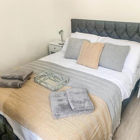 The Rosebery Retreat By The Castle 1-Bed Apartment 인버네스 외부 사진