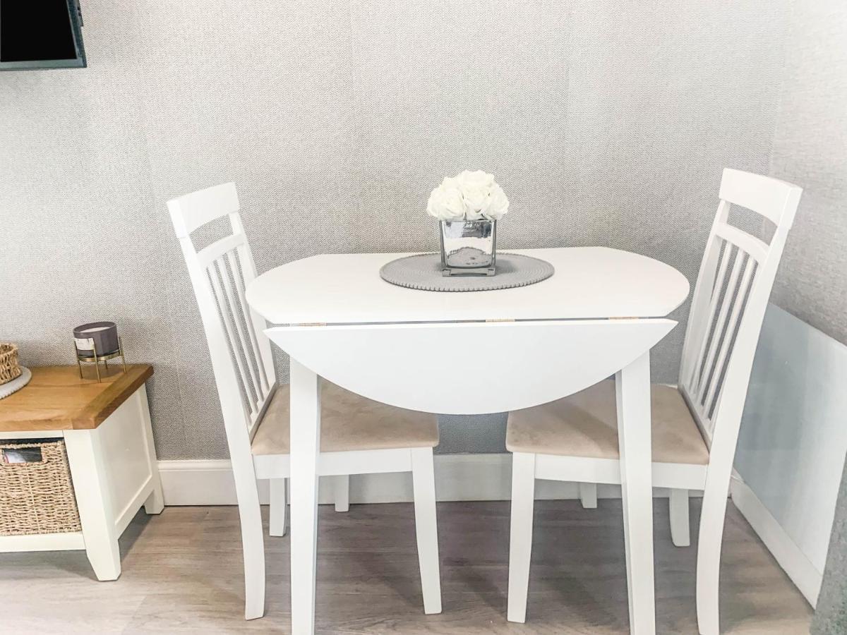 The Rosebery Retreat By The Castle 1-Bed Apartment 인버네스 외부 사진