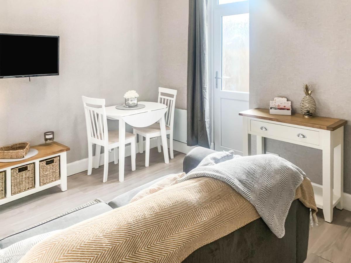 The Rosebery Retreat By The Castle 1-Bed Apartment 인버네스 외부 사진