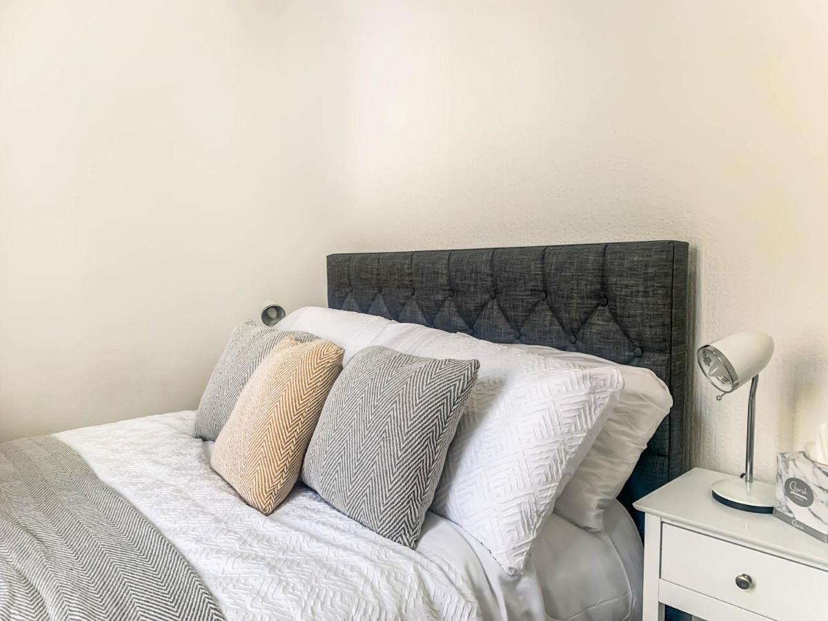 The Rosebery Retreat By The Castle 1-Bed Apartment 인버네스 외부 사진