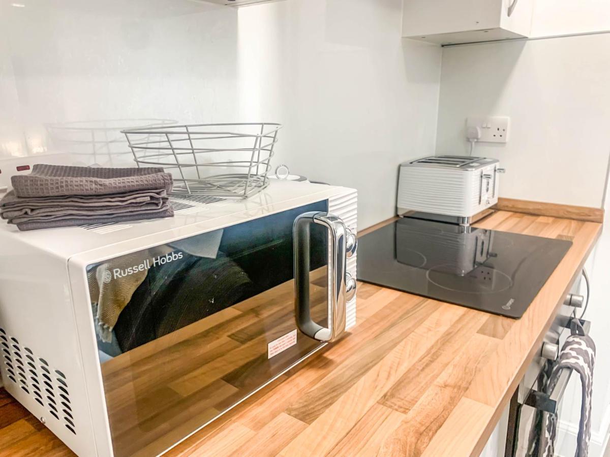 The Rosebery Retreat By The Castle 1-Bed Apartment 인버네스 외부 사진